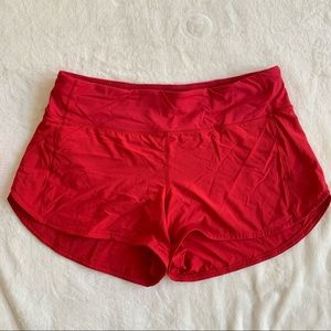 Lululemon 🍋 Red Speed Up short tall